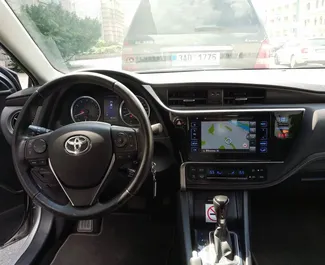 Toyota Corolla 2018 do wynajęcia w Pradze. Limit przebiegu nieograniczony.