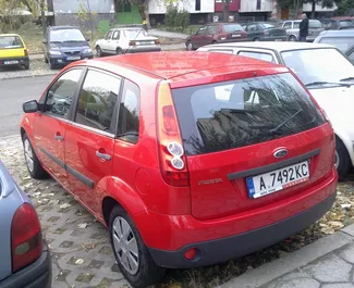 Wynajmij Ford Fiesta 2007 w Bułgarii. Paliwo: Benzyna. Moc: 70 KM ➤ Koszt od 10 EUR za dobę.