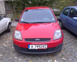 Silnik Benzyna 1,3 l – Wynajmij Ford Fiesta w Burgas.