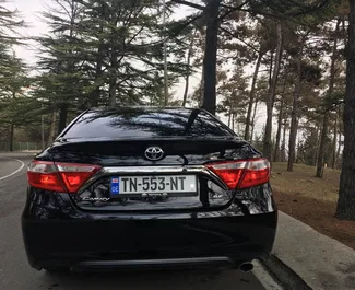 Toyota Camry 2017 do wynajęcia w Tbilisi. Limit przebiegu nieograniczony.
