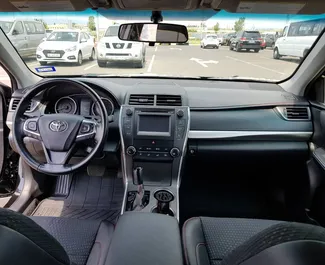 Toyota Camry – samochód kategorii Komfort, Premium na wynajem w Gruzji ✓ Depozyt 200 GEL ✓ Ubezpieczenie: OC, CDW, SCDW, Pasażerowie, Od Kradzieży.