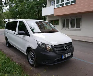 Wypożyczalnia Mercedes-Benz Vito Tourer Pro w Pradze, Czechy ✓ Nr 58. ✓ Skrzynia Automatyczna ✓ Opinii: 0.
