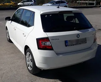 Skoda Fabia – samochód kategorii Ekonomiczny na wynajem w Czarnogórze ✓ Depozyt 300 EUR ✓ Ubezpieczenie: OC, CDW, SCDW, FDW, Od Kradzieży, Zagranica.