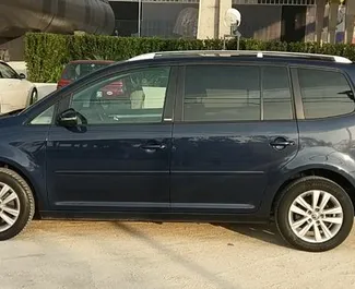 Wynajem samochodu Volkswagen Touran nr 517 (Automatyczna) w Tivacie, z silnikiem 2,0l. Diesel ➤ Bezpośrednio od Yelena w Czarnogórze.