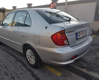 Hyundai Accent 2006 do wynajęcia w Barze. Limit przebiegu 200 km/dzień.