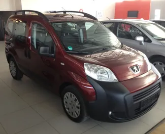 Wypożyczalnia Peugeot Bipper w Kalamacie, Grecja ✓ Nr 1501. ✓ Skrzynia Automatyczna ✓ Opinii: 0.