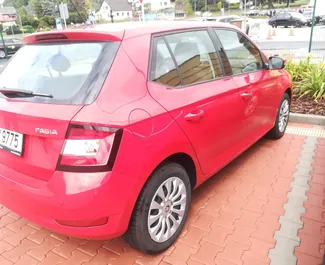 Wynajem samochodu Skoda Fabia nr 34 (Manualna) w Pradze, z silnikiem 1,2l. Benzyna ➤ Bezpośrednio od Lilia in Czechia.