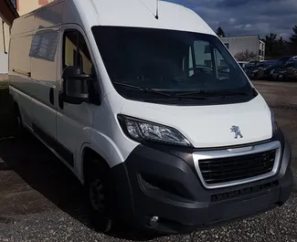 Wypożyczalnia Peugeot Boxer w Pradze, Czechy ✓ Nr 1580. ✓ Skrzynia Manualna ✓ Opinii: 0.