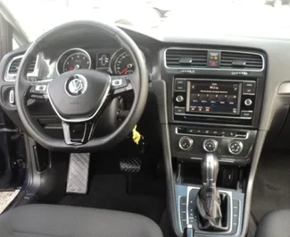 Volkswagen Golf 7 – samochód kategorii Ekonomiczny, Komfort na wynajem w Bułgarii ✓ Depozyt 250 EUR ✓ Ubezpieczenie: OC, CDW, FDW, Od Kradzieży, Zagranica.