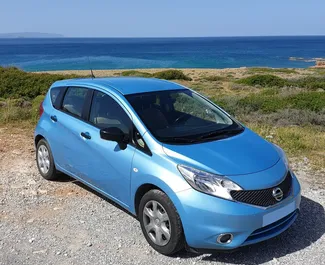 Wynajmij Nissan Note 2016 w Grecji. Paliwo: Diesel. Moc: 100 KM ➤ Koszt od 49 EUR za dobę.