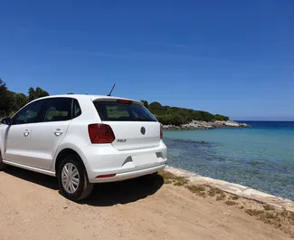 Volkswagen Polo – samochód kategorii Ekonomiczny, Komfort na wynajem w Grecji ✓ Kaucja Bez Depozytu ✓ Ubezpieczenie: OC, FDW, Pasażerowie, Od Kradzieży.