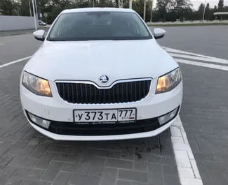 Wynajem samochodu Skoda Octavia nr 1823 (Automatyczna) na lotnisku w Symferopolu, z silnikiem 1,6l. Benzyna ➤ Bezpośrednio od Artem na Krymie.