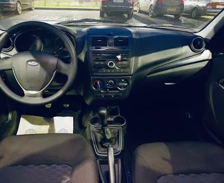 Lada Granta – samochód kategorii Ekonomiczny na wynajem na Krymie ✓ Depozyt 10000 RUB ✓ Ubezpieczenie: OC, CDW.