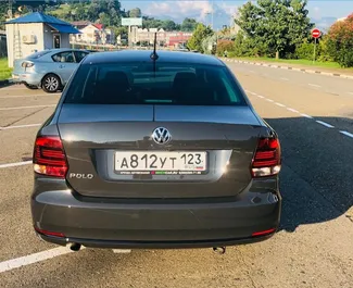 Wynajmij Volkswagen Polo Sedan 2018 w Rosji. Paliwo: Benzyna. Moc: 106 KM ➤ Koszt od 2300 RUB za dobę.