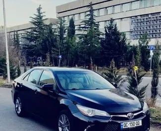 Silnik Benzyna 2,5 l – Wynajmij Toyota Camry w Tbilisi.