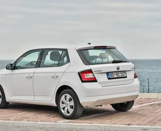 Skoda Fabia – samochód kategorii Ekonomiczny na wynajem w Czarnogórze ✓ Bez Depozytu ✓ Ubezpieczenie: OC, CDW, SCDW, FDW, Pasażerowie, Zagranica.