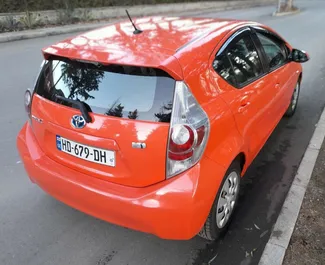 Wynajem samochodu Toyota Prius C nr 2017 (Automatyczna) w Tbilisi, z silnikiem 1,5l. Hybryda ➤ Bezpośrednio od Lasha w Gruzji.