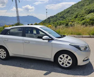 Wynajmij Hyundai i20 2015 w Czarnogórze. Paliwo: Benzyna. Moc: 74 KM ➤ Koszt od 24 EUR za dobę.