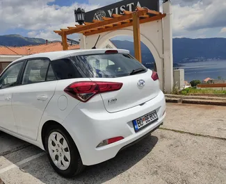 Wynajmij Hyundai i20 2018 w Czarnogórze. Paliwo: Benzyna. Moc: 74 KM ➤ Koszt od 27 EUR za dobę.