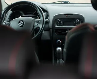 Renault Clio 4 – samochód kategorii Ekonomiczny na wynajem w Czarnogórze ✓ Bez Depozytu ✓ Ubezpieczenie: OC, CDW, SCDW, Od Kradzieży, Zagranica.