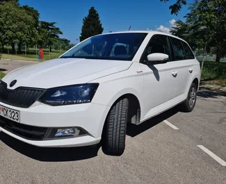 Wypożyczalnia Skoda Fabia Combi w Barze, Czarnogóra ✓ Nr 2044. ✓ Skrzynia Automatyczna ✓ Opinii: 36.