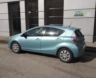 Wynajem samochodu Toyota Prius C nr 2067 (Automatyczna) w Kutaisi, z silnikiem 1,5l. Hybryda ➤ Bezpośrednio od Naili w Gruzji.