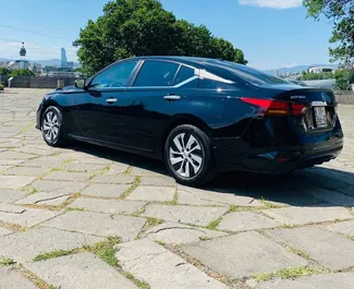 Wynajmij Nissan Altima 2020 w Gruzji. Paliwo: Benzyna. Moc: 150 KM ➤ Koszt od 160 GEL za dobę.