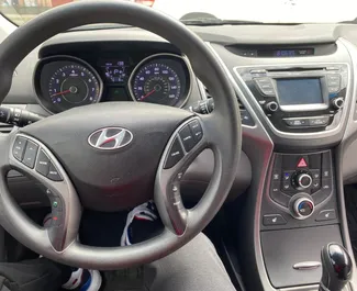 Wynajmij Hyundai Elantra 2014 w Gruzji. Paliwo: Benzyna. Moc: 150 KM ➤ Koszt od 115 GEL za dobę.
