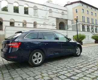 Wynajem samochodu Skoda Superb Combi nr 22 (Automatyczna) w Pradze, z silnikiem 1,6l. Diesel ➤ Bezpośrednio od Vadim in Czechia.