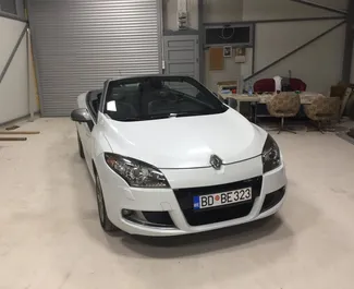 Wynajmij Renault Megane Cabrio 2012 w Czarnogórze. Paliwo: Diesel. Moc: 120 KM ➤ Koszt od 50 EUR za dobę.
