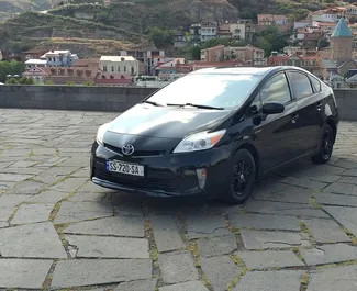 Wypożyczalnia Toyota Prius w Tbilisi, Gruzja ✓ Nr 1381. ✓ Skrzynia Automatyczna ✓ Opinii: 2.