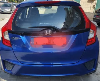 Wynajmij Honda Jazz 2017 na Cyprze. Paliwo: Benzyna. Moc: 130 KM ➤ Koszt od 35 EUR za dobę.