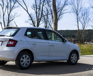 Wynajmij Skoda Fabia 2018 w Czarnogórze. Paliwo: Benzyna. Moc: 108 KM ➤ Koszt od 43 EUR za dobę.