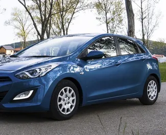 Wypożyczalnia Hyundai i30 w Becici, Czarnogóra ✓ Nr 2468. ✓ Skrzynia Automatyczna ✓ Opinii: 0.