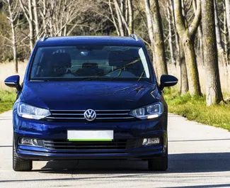 Wypożyczalnia Volkswagen Touran w Becici, Czarnogóra ✓ Nr 2496. ✓ Skrzynia Automatyczna ✓ Opinii: 0.