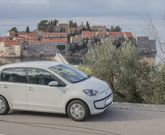 Wynajem samochodu Volkswagen Up! nr 2461 (Automatyczna) w Becici, z silnikiem 1,0l. Benzyna ➤ Bezpośrednio od Ivan w Czarnogórze.