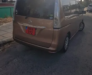 Wynajem samochodu Nissan Serena nr 2679 (Automatyczna) w Pafos, z silnikiem 2,0l. Benzyna ➤ Bezpośrednio od Michael na Cyprze.