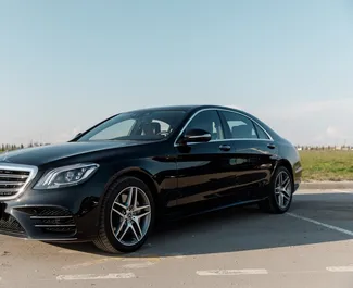 Wypożyczalnia Mercedes-Benz S-Class w Symferopolu, Krym ✓ Nr 2750. ✓ Skrzynia Automatyczna ✓ Opinii: 0.