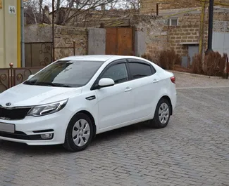 Wypożyczalnia Kia Rio w Evpatorii, Krym ✓ Nr 2630. ✓ Skrzynia Automatyczna ✓ Opinii: 0.