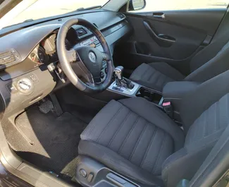 Volkswagen Passat Variant 2015 do wynajęcia w Symferopolu. Limit przebiegu nieograniczony.