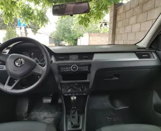 Silnik Benzyna 1,6 l – Wynajmij Skoda Rapid w Symferopolu.