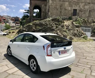 Wynajem samochodu Toyota Prius nr 3159 (Automatyczna) w Tbilisi, z silnikiem 1,8l. Benzyna ➤ Bezpośrednio od Giorgi w Gruzji.
