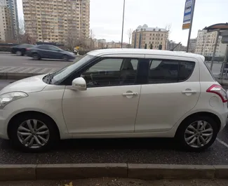 Wynajem samochodu Suzuki Swift nr 3638 (Automatyczna) w Baku, z silnikiem 1,3l. Benzyna ➤ Bezpośrednio od Ayaz w Azerbejdżanie.