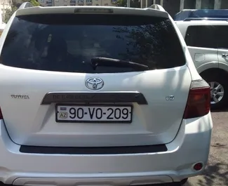 Wynajmij Toyota Highlander 2010 w Azerbejdżanie. Paliwo: Benzyna. Moc:  KM ➤ Koszt od 110 AZN za dobę.