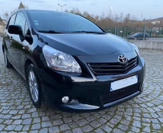 Wypożyczalnia Toyota Corolla Verso na lotnisku w Burgas, Bułgaria ✓ Nr 3630. ✓ Skrzynia Automatyczna ✓ Opinii: 0.