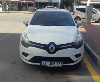 Wypożyczalnia Renault Clio 4 na lotnisku w Antalyi, Turcja ✓ Nr 3742. ✓ Skrzynia Manualna ✓ Opinii: 0.