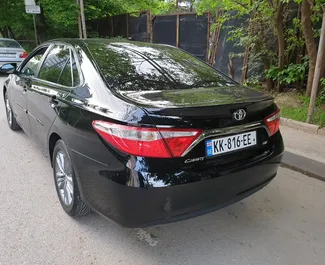 Toyota Camry – samochód kategorii Komfort, Premium na wynajem w Gruzji ✓ Depozyt 300 GEL ✓ Ubezpieczenie: OC, CDW, Pasażerowie, Od Kradzieży.