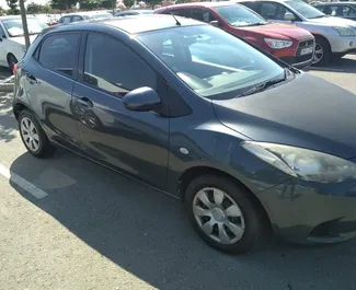 Wynajmij Mazda Demio 2012 na Cyprze. Paliwo: Benzyna. Moc: 90 KM ➤ Koszt od 31 EUR za dobę.