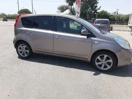 Silnik Benzyna 1,4 l – Wynajmij Nissan Note w Larnace.