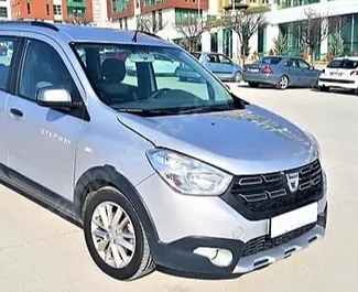 Wypożyczalnia Dacia Lodgy Stepway na lotnisku w Antalyi, Turcja ✓ Nr 4079. ✓ Skrzynia Manualna ✓ Opinii: 1.